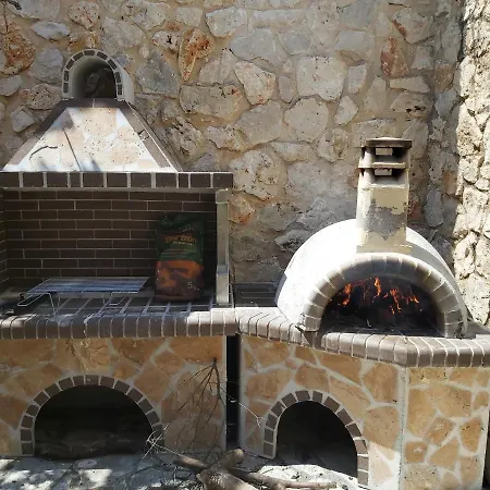 Dioni Villa Syvota